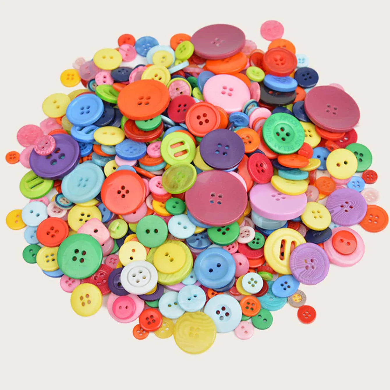 600pcs Circular Resin Buttons in various sizes and styles, perfect for enhancing children's DIY crafts with durable, high-quality resin for creative projects.