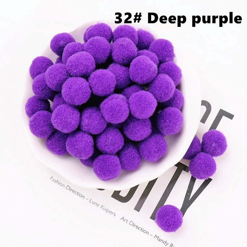 Purple pom-poms on a white plate with text indicating color number 32 and description 'Deep purple'.