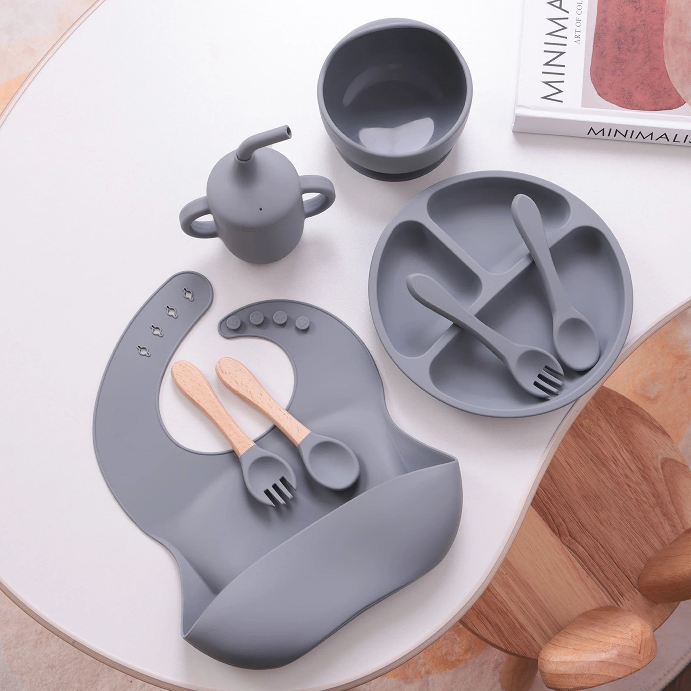 Pebble feeding set with straw cup and utensils