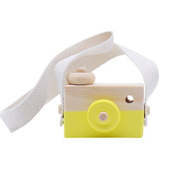 Montessori Classic Wooden Camera - Oliver & Company Montessori Toys